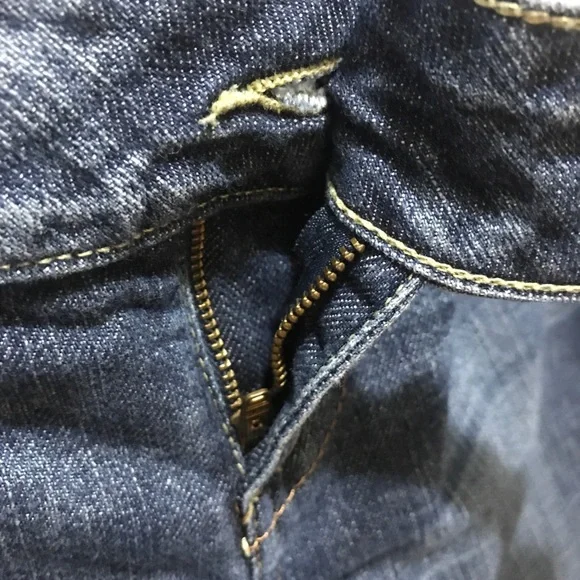 Guess Jean Shorts - Picture 4 of 9